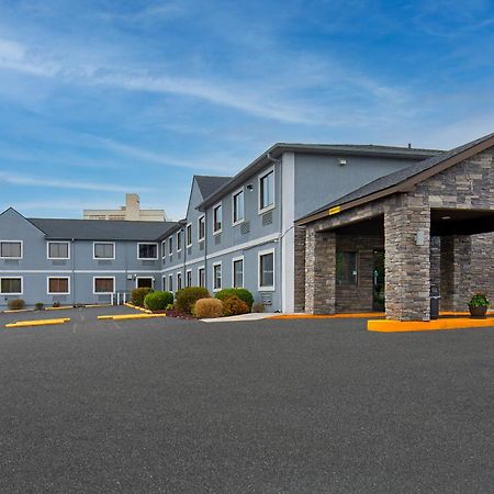 Super 8 By Wyndham Somerset Exterior foto